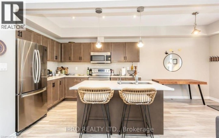 Photo 15 at 78 - 324 Equestrian Way, Briardean / River Flats / Beaverdale, Cambridge