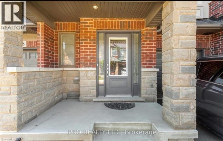 Photo 2 at 78 - 324 Equestrian Way, Briardean / River Flats / Beaverdale, Cambridge