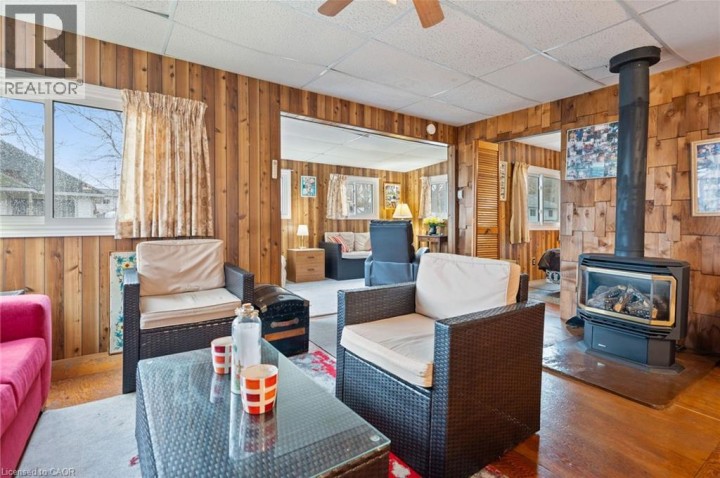 Photo 7 at 3 Harold Street, Turkey Point