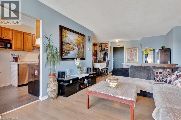 Photo 15 at 503 - 81 Church Street, Downtown / Rockway / S. Ward, Kitchener