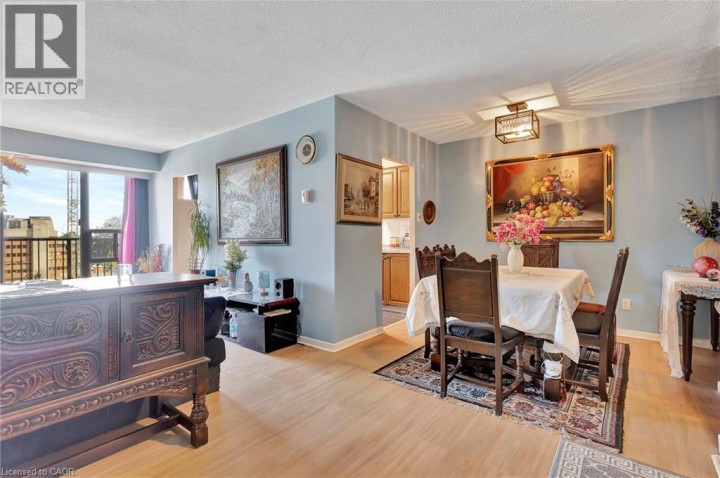 Photo 18 at 503 - 81 Church Street, Downtown / Rockway / S. Ward, Kitchener