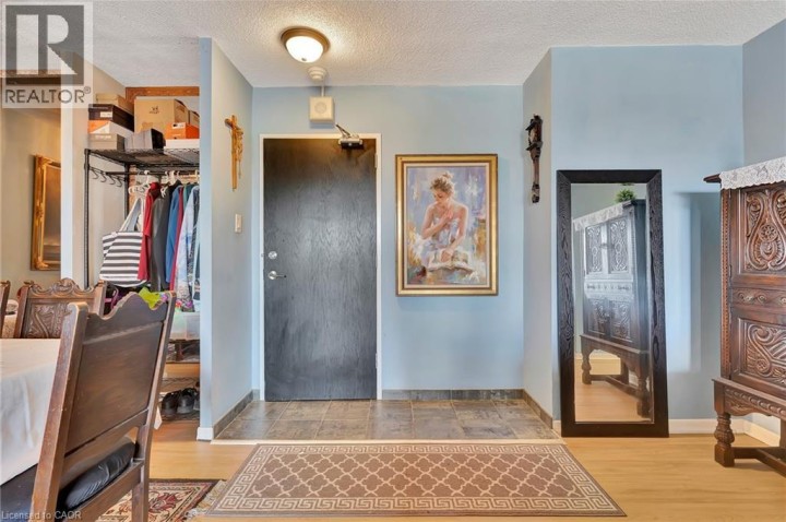 Photo 8 at 503 - 81 Church Street, Downtown / Rockway / S. Ward, Kitchener