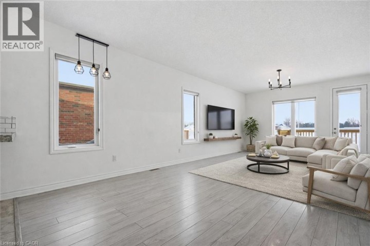 Photo 5 at 43 Harvest Avenue, Tillsonburg