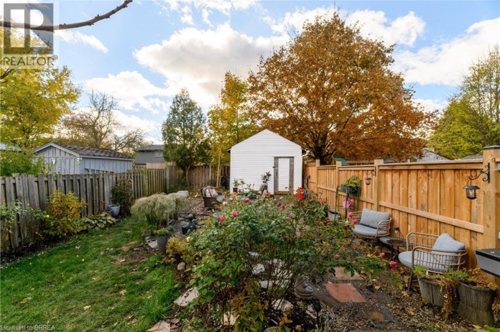 Photo 26 at 12 White Owl Crescent, Brantwood Park, Brantford