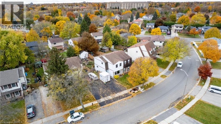 Photo 30 at 12 White Owl Crescent, Brantwood Park, Brantford