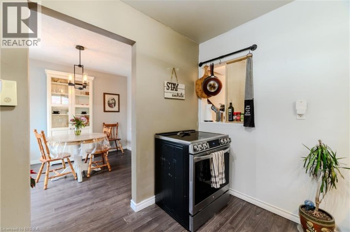 Photo 7 at 12 White Owl Crescent, Brantwood Park, Brantford