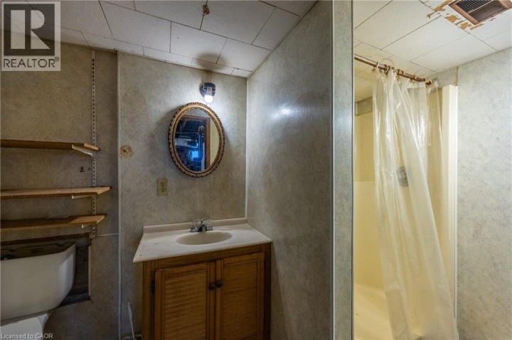 Photo 26 at 672 James Street, Delhi