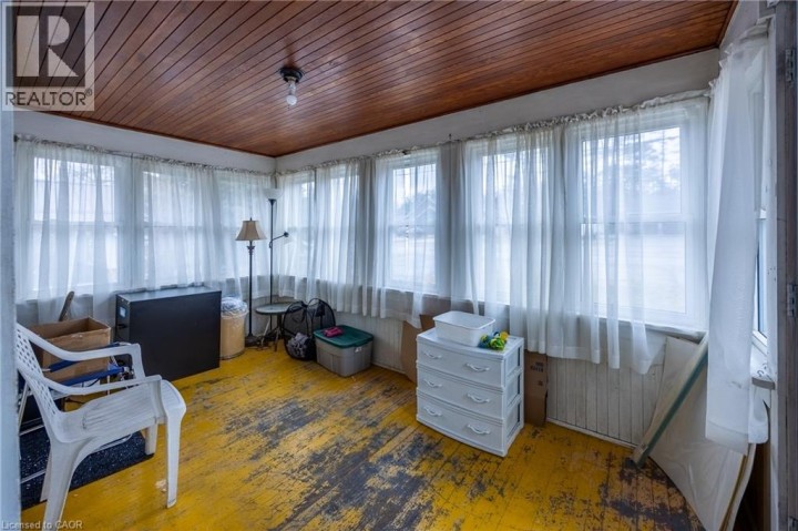 Photo 8 at 672 James Street, Delhi