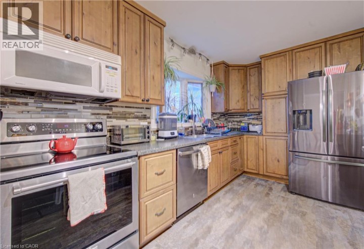 Photo 7 at 18 Gilston Parkway, Innerkip (Victoria Park), Woodstock