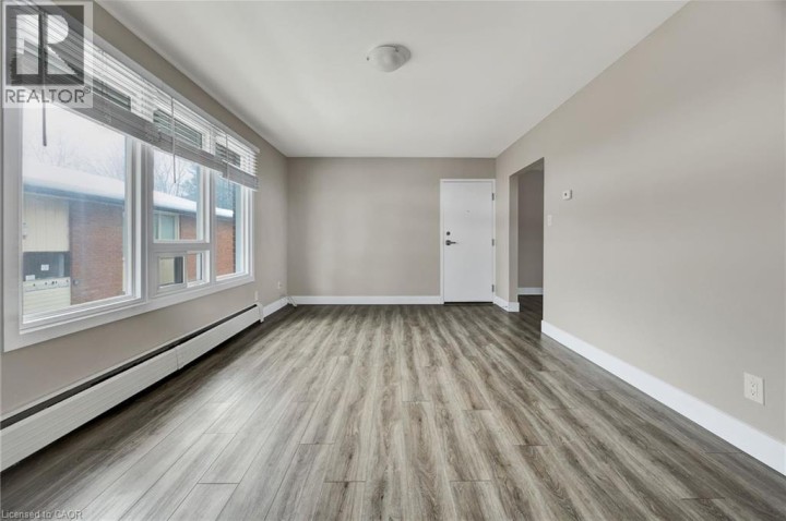 Photo 4 at 66 Barbara Crescent, Forest Hill, Kitchener