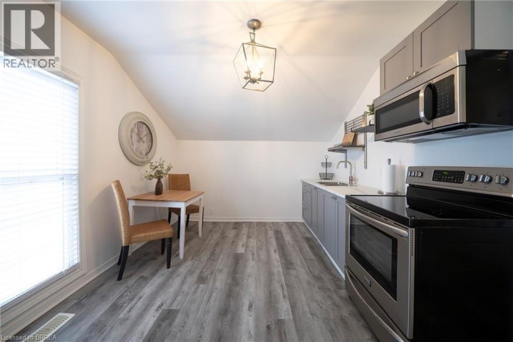 Photo 10 at 171 Drummond Street, Victoria / Arthur, Brantford