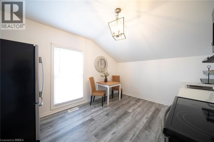 Photo 12 at 171 Drummond Street, Victoria / Arthur, Brantford