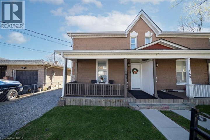 Photo 2 at 171 Drummond Street, Victoria / Arthur, Brantford