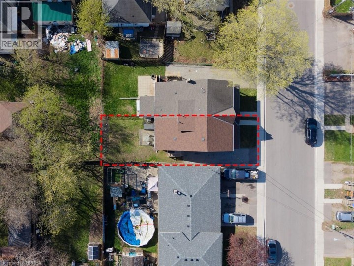 Photo 31 at 171 Drummond Street, Victoria / Arthur, Brantford