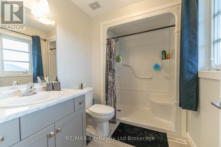 Photo 19 at 109 Denrich Avenue, Tillsonburg