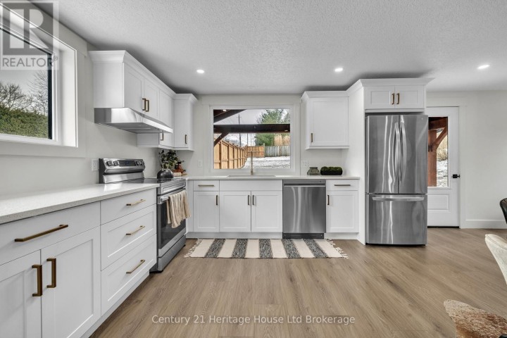 Photo 13 at 180 W Cherry Street, Ingersoll - South, Ingersoll