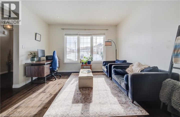 Photo 7 at 268 Evens Pond Crescent, Pioneer Park / Doon / Wyldwoods, Kitchener