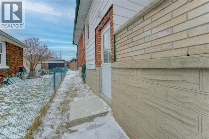 Photo 21 at 171 Sixth Avenue, Fairview / Kingsdale, Kitchener