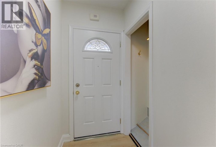 Photo 4 at 171 Sixth Avenue, Fairview / Kingsdale, Kitchener