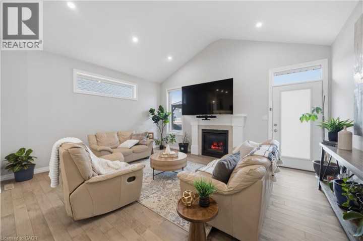 Photo 12 at 43 Lowrie Crescent, Tillsonburg