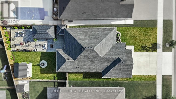 Photo 40 at 28 Weir Crescent, St. Thomas