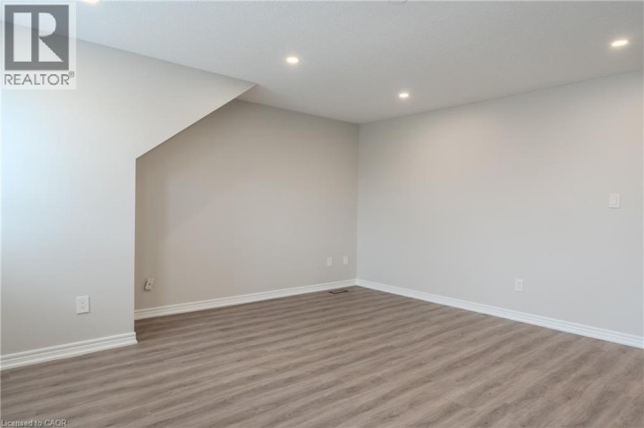 Photo 25 at 7 Hollinrake Avenue, Empire, Brantford