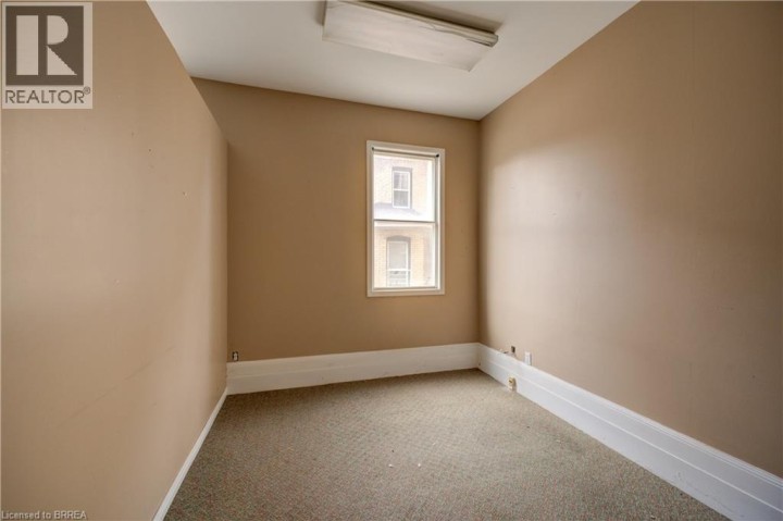Photo 10 at 41 Wellington Street, Downtown Core, Brantford