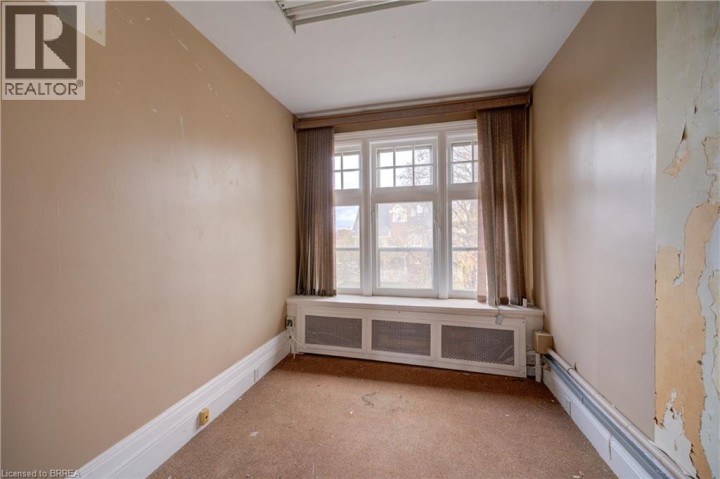 Photo 14 at 41 Wellington Street, Downtown Core, Brantford