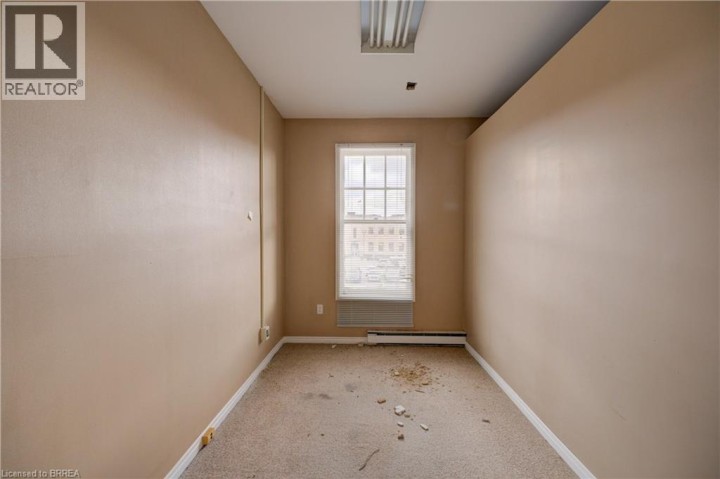Photo 16 at 41 Wellington Street, Downtown Core, Brantford