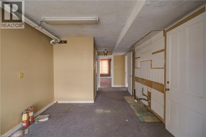 Photo 18 at 41 Wellington Street, Downtown Core, Brantford