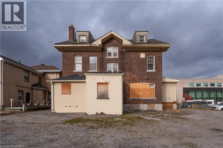 Photo 21 at 41 Wellington Street, Downtown Core, Brantford