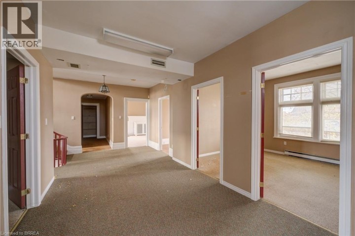 Photo 11 at 41 Wellington Street, Downtown Core, Brantford
