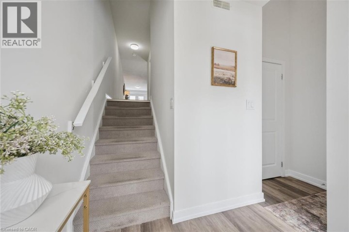 Photo 7 at 26 - 205 West Oak Trail, Huron Park, Kitchener