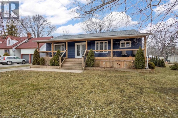 Photo 4 at 49 Locks Road, Echo Place, Brantford