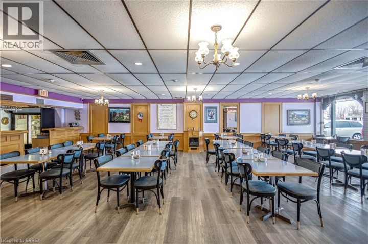 Photo 10 at 669 E Colborne Street, Brantford