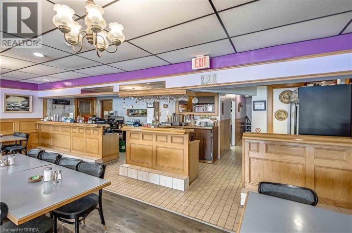 Photo 14 at 669 E Colborne Street, Brantford