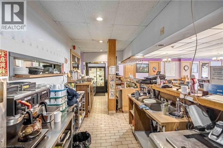 Photo 17 at 669 E Colborne Street, Brantford