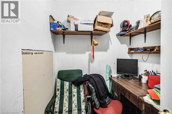 Photo 27 at 669 E Colborne Street, Brantford