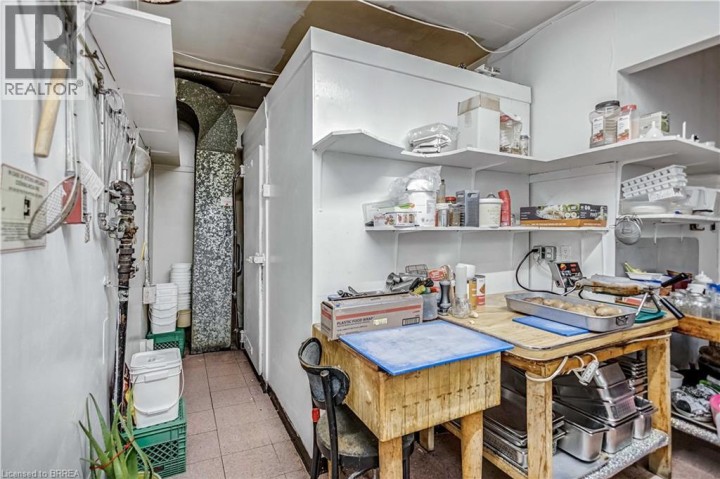 Photo 28 at 669 E Colborne Street, Brantford