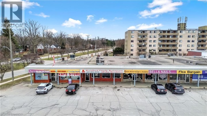 Photo 30 at 669 E Colborne Street, Brantford