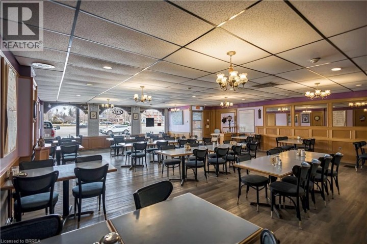 Photo 8 at 669 E Colborne Street, Brantford