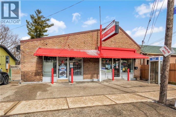 Photo 1 at 215 Grand River Avenue, Holmedale, Brantford