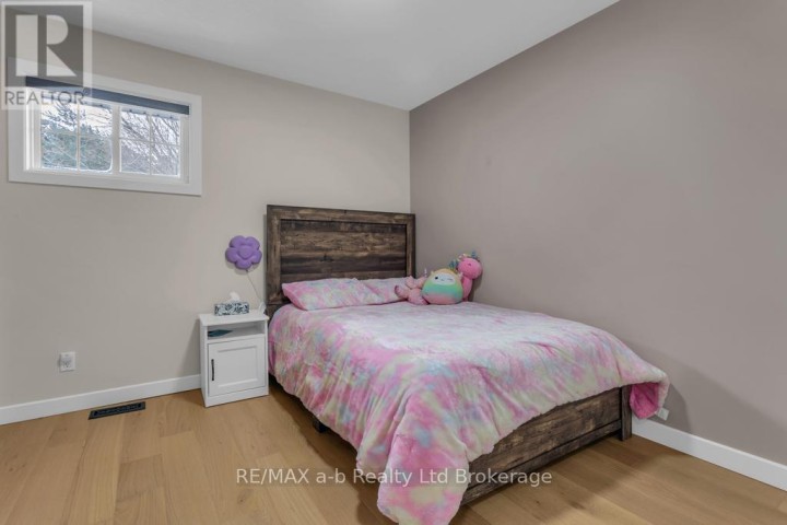 Photo 26 at 6744 Hacienda Road, Rural Malahide, Malahide