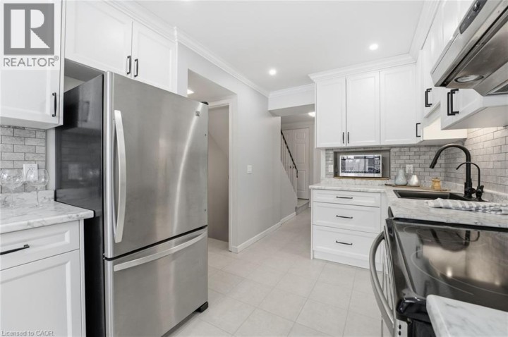 Photo 14 at 74 - 30 Green Valley Drive, Pioneer Park / Doon / Wyldwoods, Kitchener