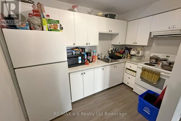 Photo 14 at 36 - 64 Hiawatha Road, Woodstock - North, Woodstock
