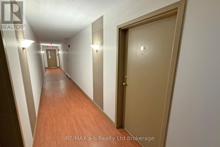 Photo 9 at 36 - 64 Hiawatha Road, Woodstock - North, Woodstock