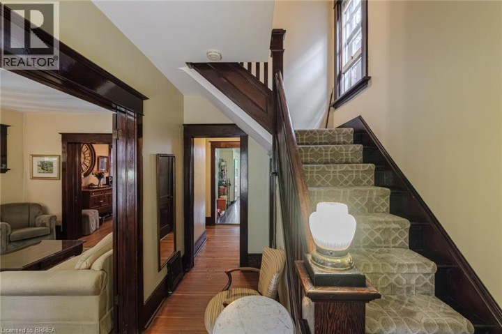 Photo 5 at 37 Egerton Street, Lansdowne, Brantford