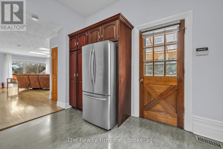 Photo 16 at 751 Rathbourne Avenue, Woodstock - North, Woodstock