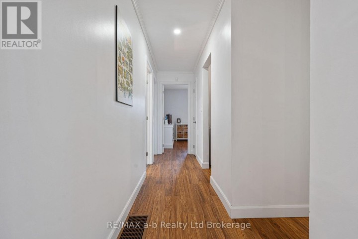 Photo 12 at 24 Denrich Avenue, Tillsonburg