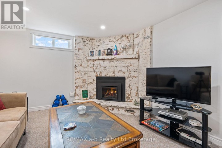 Photo 20 at 24 Denrich Avenue, Tillsonburg